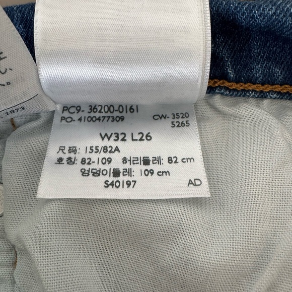 Levi’s Original Cropped 501 Jeans, Medium Wash size 32 - Picture 3 of 8